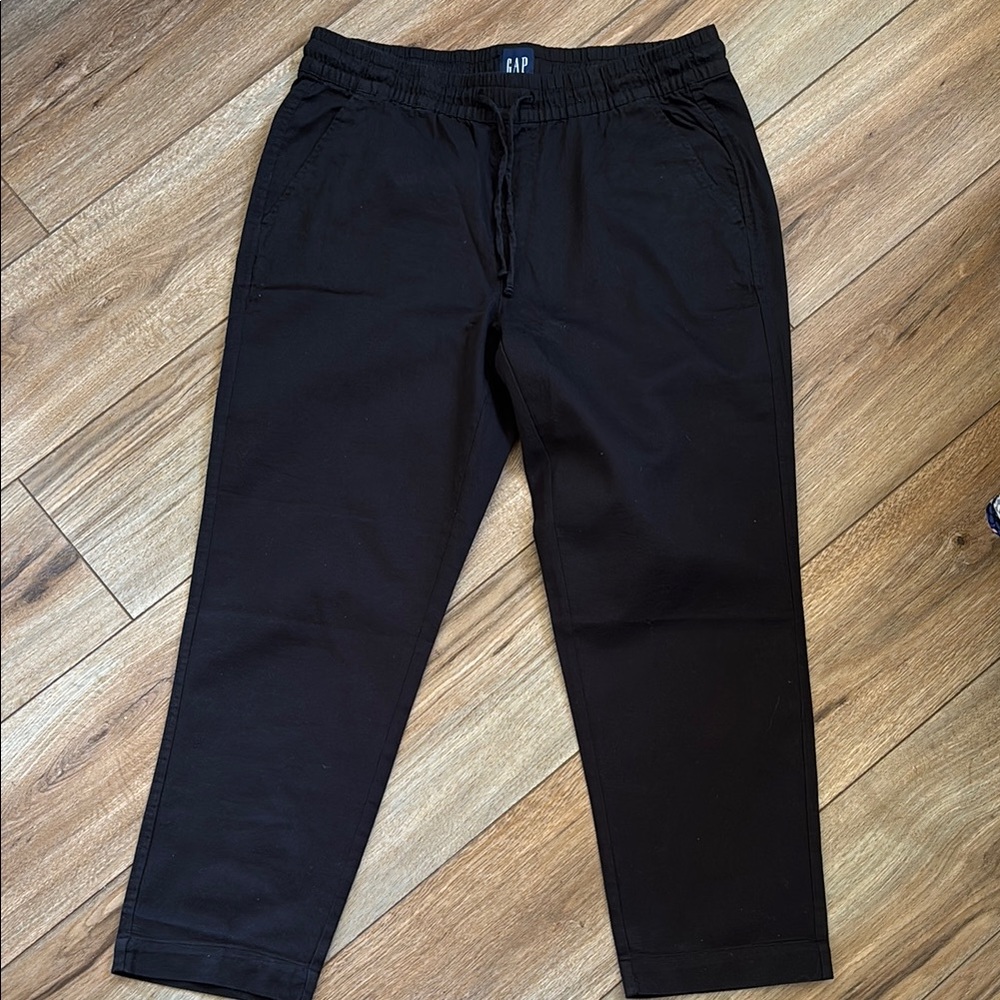 GAP Women’s black cotton blend pants, NWOT